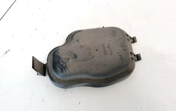 Volvo S70 V70 V70 XC Headlight/headlamp dust cover 9169362
