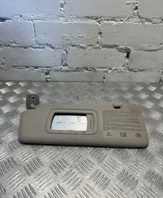 Sun visor