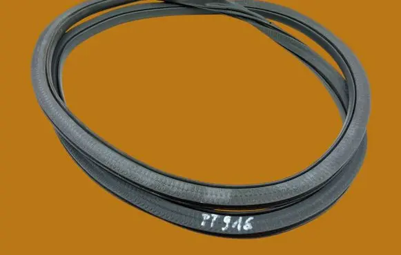 Ford Mondeo MK V Rubber seal front door (on door)