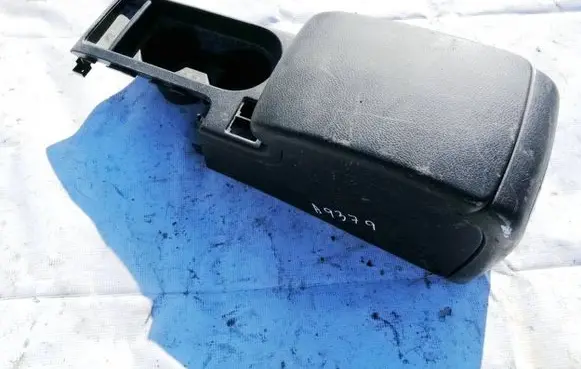 Subaru Impreza III Armrest 92132fg010