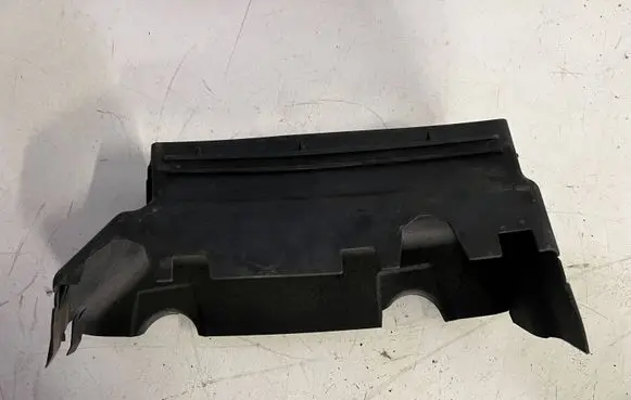 Volkswagen Touareg II Intercooler air guide/duct channel 7P6121395