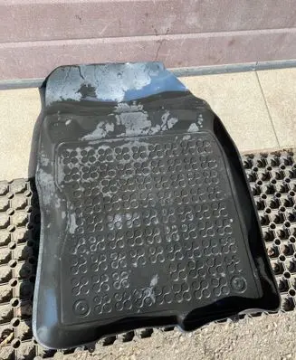 Toyota Prius (XW20) Front floor mat 20042010