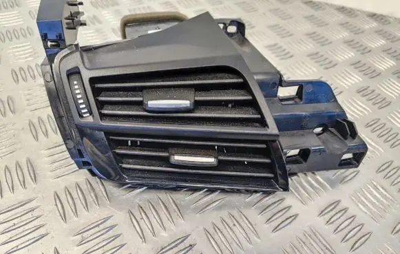 BMW X5 F15 Dashboard side air vent grill/cover trim 925264909
