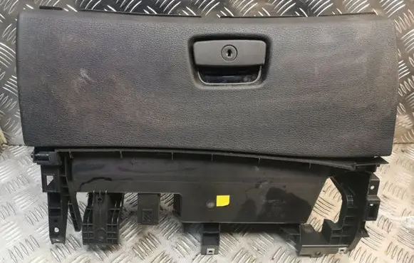 BMW Z4 E89 Glove box