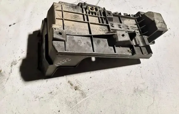 Opel Vectra C Battery box tray 24413805 13111797