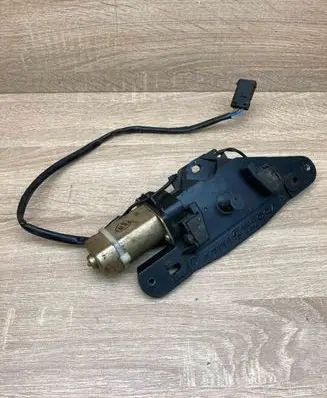 BMW 5 E39 Tailgate/trunk/boot lift motor 8362371 38402
