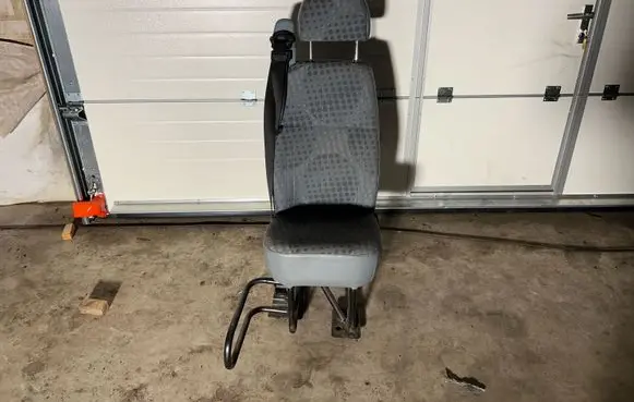 Rear seat
