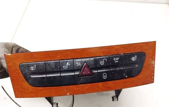 Mercedes-Benz E W211 Climate control unit a2116801714
