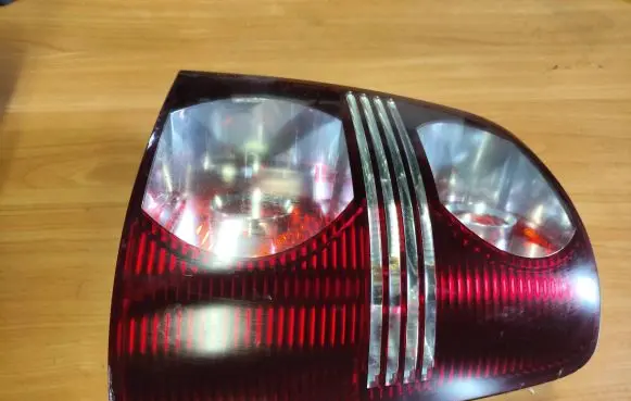 Volkswagen Touran I Rear/tail lights 158674