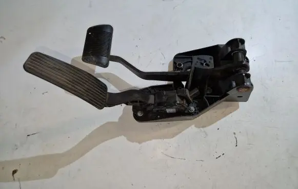 Chrysler Grand Voyager V Brake pedal 04861924AE