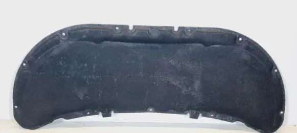 Engine bonnet/hood sound/heat insulation