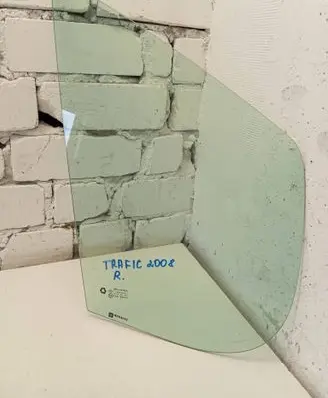 Renault Trafic II (X83) Front door vent window glass four-door DOT24AS2M25