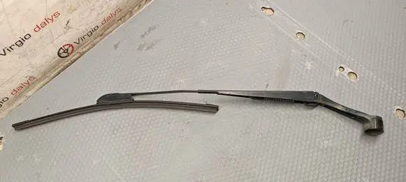 Mitsubishi L200 Windshield/front glass wiper blade 