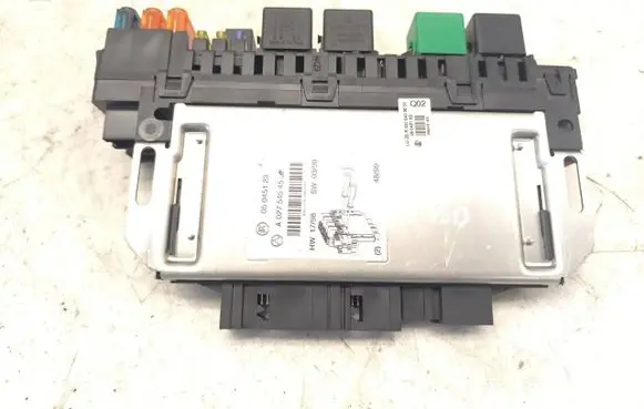 Mercedes-Benz S W220 Fuse module 05045123 A0275454532