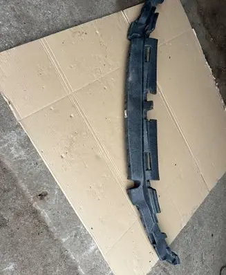 BMW 5 G30 G31 G38 Front bumper foam support bar 19527311