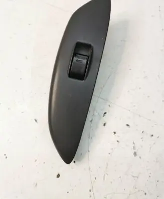 Toyota Yaris Electric window control switch