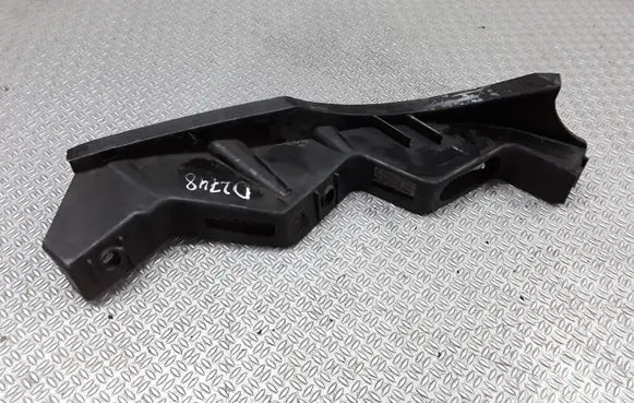 Volkswagen PASSAT B6 Front bumper mounting bracket