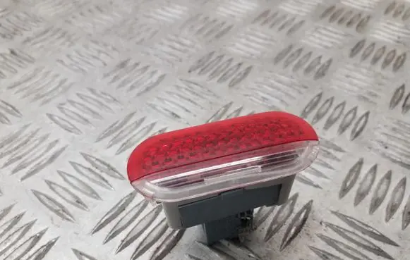 Skoda Octavia Mk2 (1Z) Front door interior light 