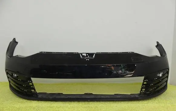 Volkswagen Golf VIII Front bumper 5H0807421J