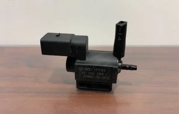 Skoda Yeti (5L) Vacuum valve 14T139 72288006 037906283C