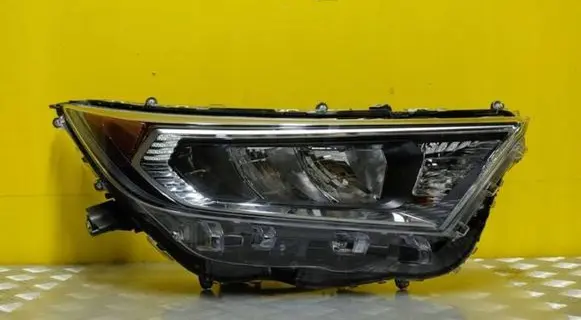 Toyota RAV 4 (XA50) Headlight/headlamp 81110-0R14 2502