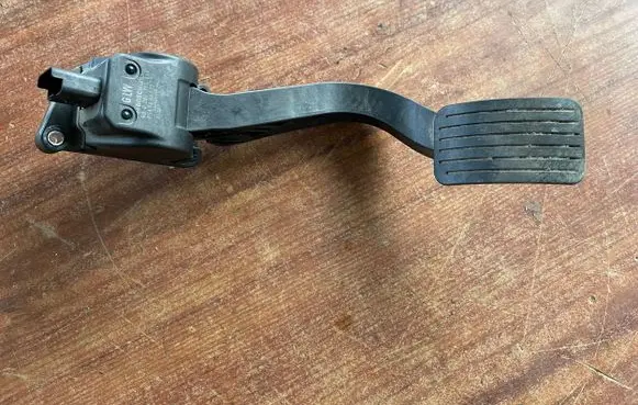 Citroen C4 I Picasso Accelerator throttle pedal 9654725380 0280755044