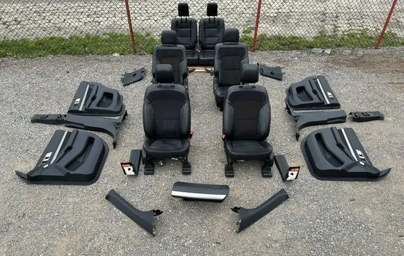 Ford Explorer V Seat and door cards trim set wne4323