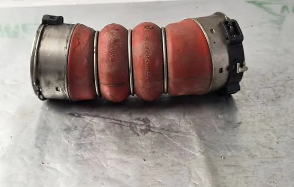 Intercooler hose/pipe