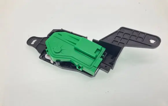 Fuel tank cap lock motor