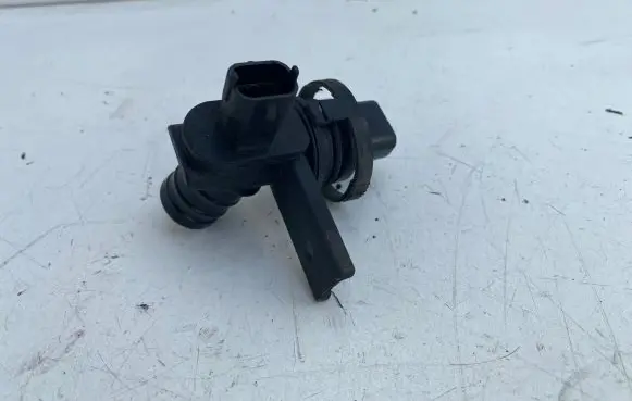 Opel Insignia A Breather valve 55568910