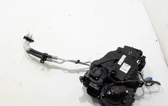 Chrysler Pacifica Interior heater climate box assembly 68342100AB
