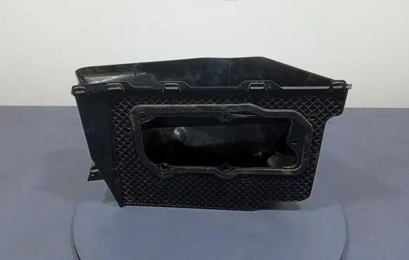 Volvo XC60 Intake resonator 32219195
