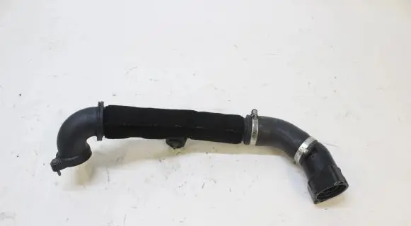 Coolant pipe/hose