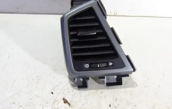 Hyundai Tucson TL Dashboard side air vent grill/cover trim D7974-80000