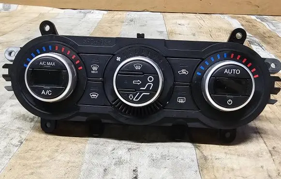 Ford Ranger Climate control unit AB3918C612AH 20130221158 S69GA
