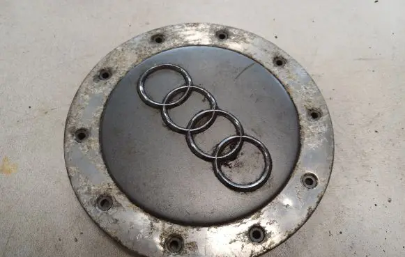 Audi A6 S6 C5 4B Original wheel cap 4B0601165C