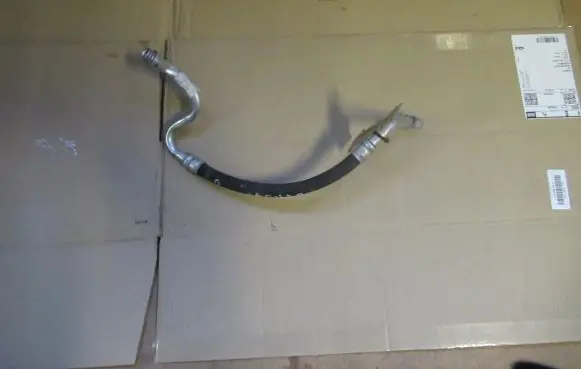 Jaguar F-Pace Air conditioning (A/C) pipe/hose GX7319N6C2BC