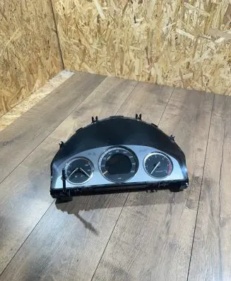 Mercedes-Benz C W204 Speedometer (instrument cluster) A2045403211 A2045404948