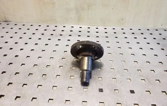 Skoda Fabia Mk2 (5J) Stub axle 