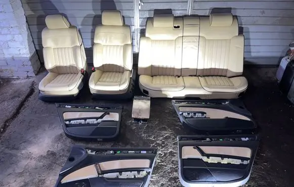Volkswagen Phaeton Seat set 