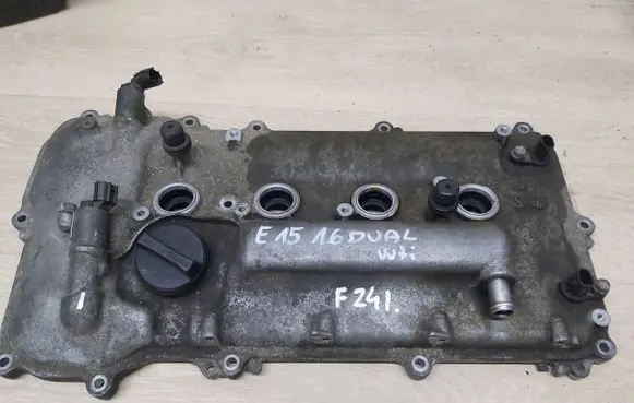 Toyota Auris 150 Rocker cam cover 