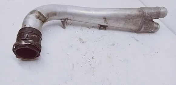 Audi Q7 4L Intercooler hose/pipe 7L6145945C