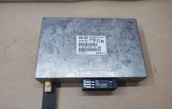 Volkswagen Touareg I Bluetooth control unit module 7L6035729H