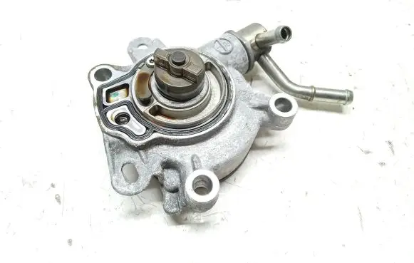 Mazda 3 III Vacuum pump P54G-18G00
