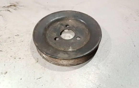 Volkswagen PASSAT B5.5 Power steering pump pulley 058145255B