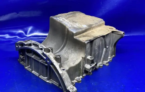 Ford Focus Oil sump E3BG6675CA