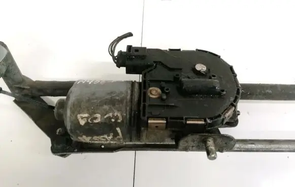 Skoda Octavia Mk2 (1Z) Wiper motor 1397220532