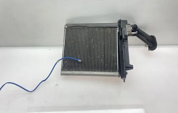 Toyota Corolla Verso AR10 Air conditioning (A/C) radiator (interior) 