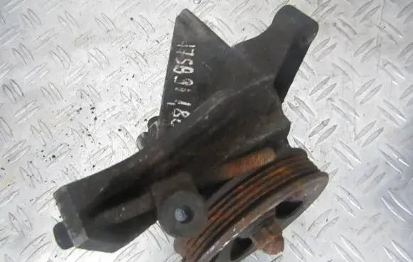 Subaru Legacy Power steering pump 34411AA050