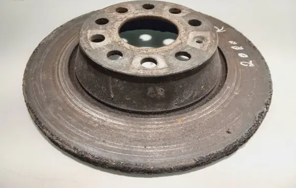 Volkswagen PASSAT B6 Rear brake disc
